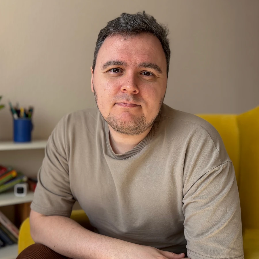 Илья Акулов - психолог, гештальт-терапевт, групповой терапевт
